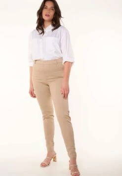 Poppy - Slim Fit Jeans - Sand