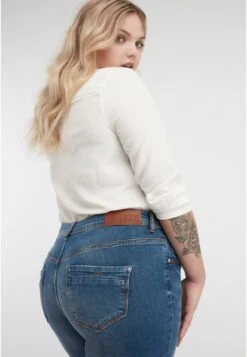 Rose - Straight Leg Jeans - Blue 11 Rose - Straight Leg Jeans - Blue -Ms Mode 1b23f3c4c6aa49acbb7592abee164232