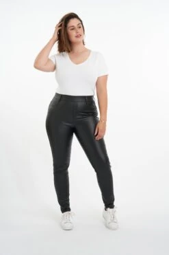 Slim Fit Tregging Poppy - Broek - Black