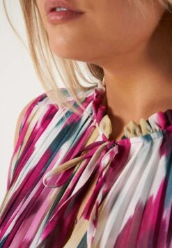 Mouwoze Met Plissé - Top - Multi Green -Ms Mode 1e8356e38b00491591f030c0c4dff6c3