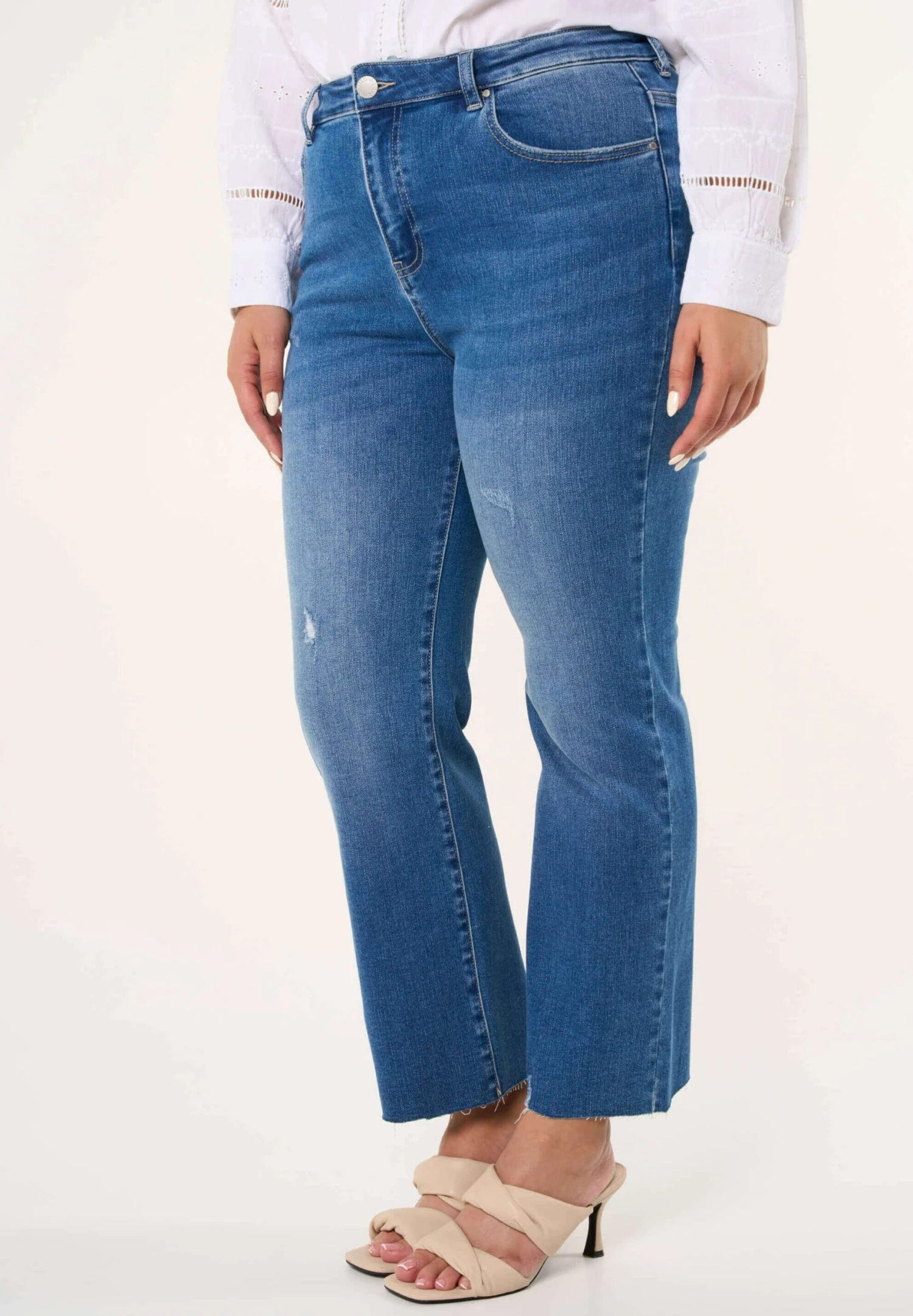 Met Destroyed Details - Bootcut Jeans - Blue 3 Met Destroyed Details - Bootcut Jeans - Blue