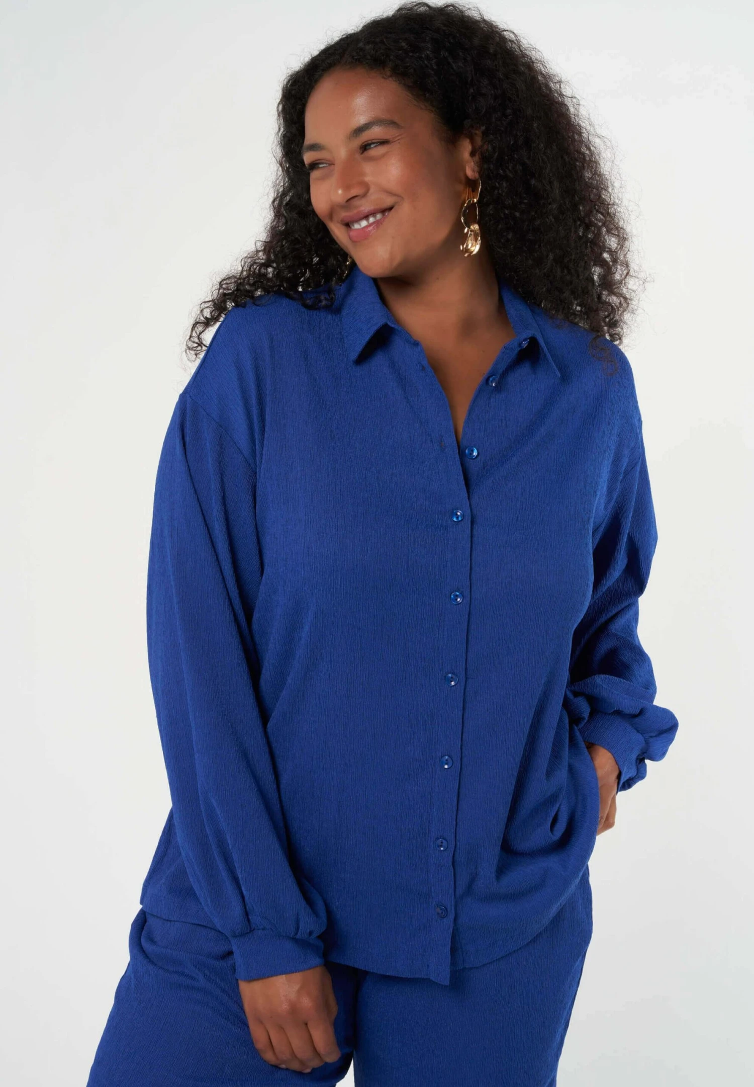 Ruimvallende- Overhemdblouse - Cobalt Blue 3 Ruimvallende- Overhemdblouse - Cobalt Blue