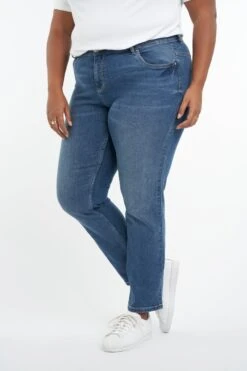 Slim Fit Jeans - Blue 10 Slim Fit Jeans - Blue -Ms Mode 333f5e47a1e147cf92e8f157e1ee6392