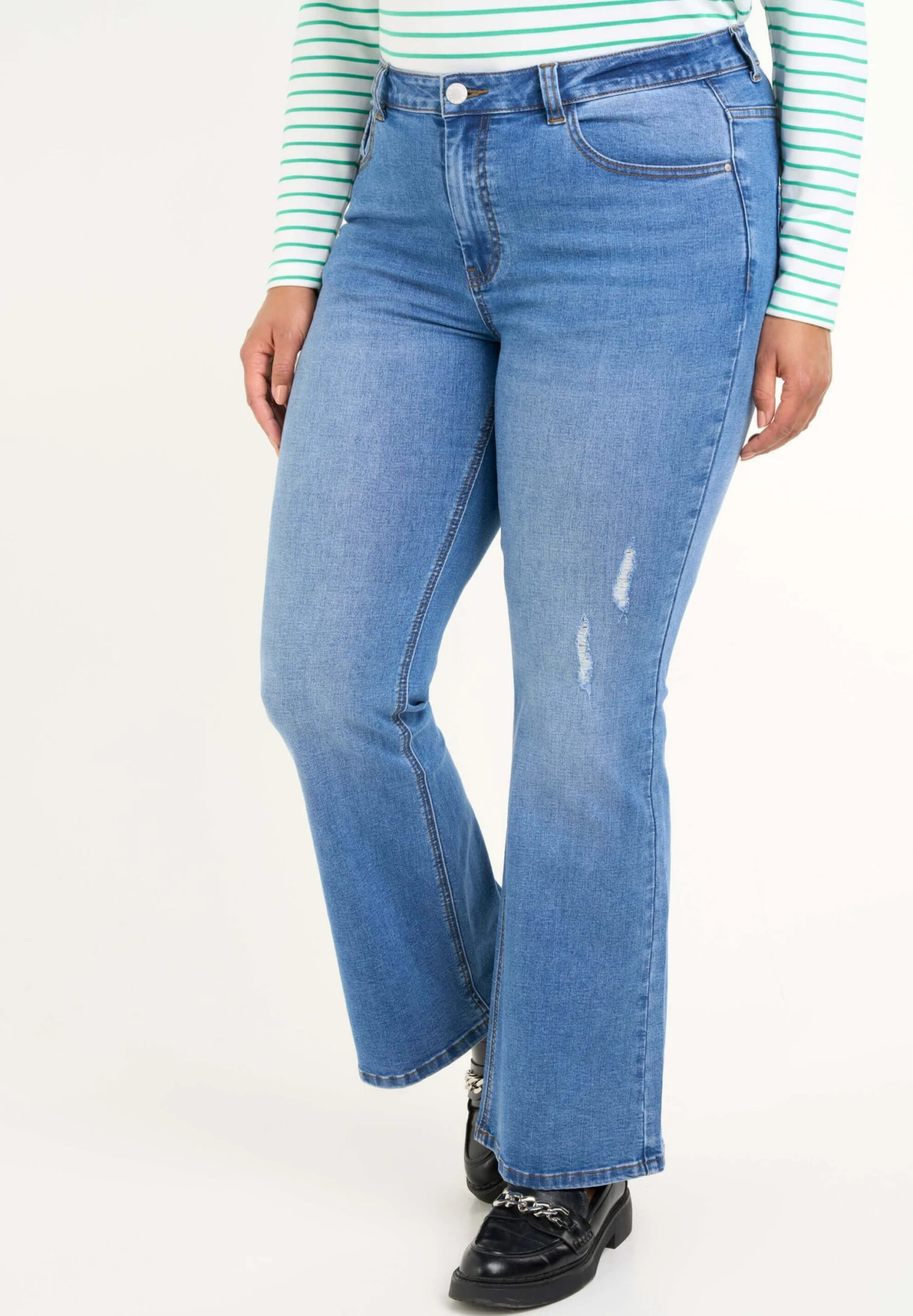 Flared Jeans - Blue 3 Flared Jeans - Blue