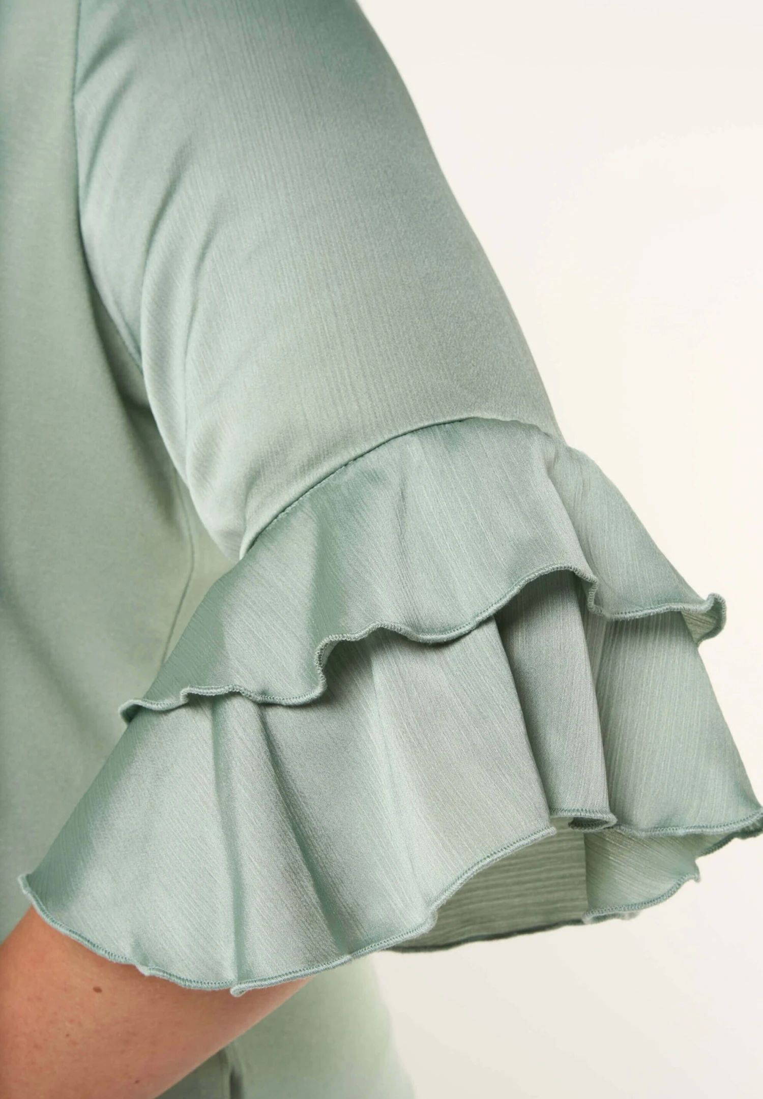 Met Volant Mouwtjes - Longsleeve - Light Mint 6 Met Volant Mouwtjes - Longsleeve - Light Mint - Afbeelding 4