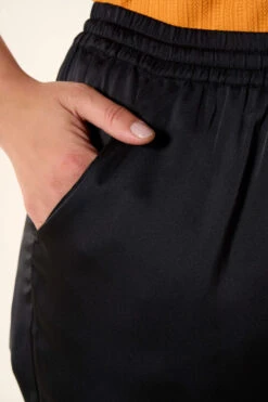Broek Met Satijnen Look 13 Broek Met Satijnen Look -Ms Mode M11203012 11