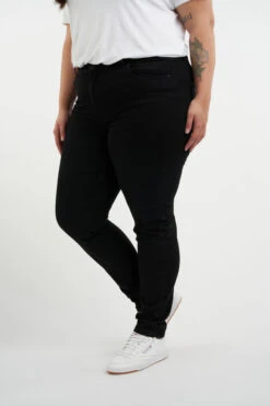 Slim Leg Jeans SHAPES -Ms Mode M91011012 10
