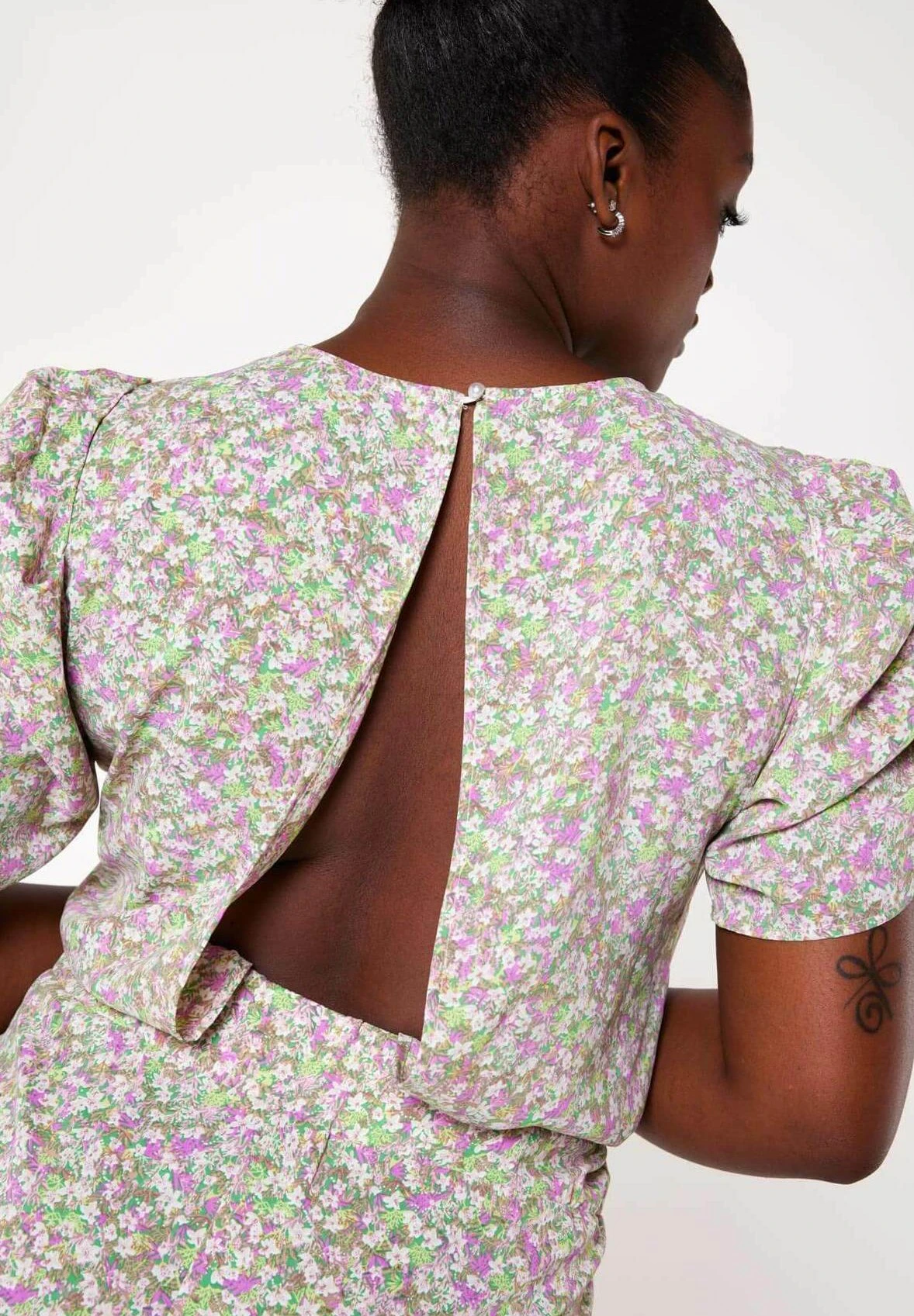 Met Bloemenprint - Jumpsuit - Multi/Green 6 Met Bloemenprint - Jumpsuit - Multi/Green - Afbeelding 4