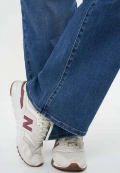 Not Translated - Flared Jeans - Blue 9 Not Translated - Flared Jeans - Blue -Ms Mode beb87f9432a04b7895cf4334384f2076